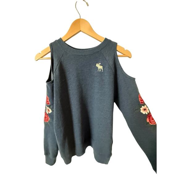 Abercrombie Kids Girls Blue Sweatshirt Cold Shoulder Cut‎ Out and Flowers 11/12 - Picture 1 of 4